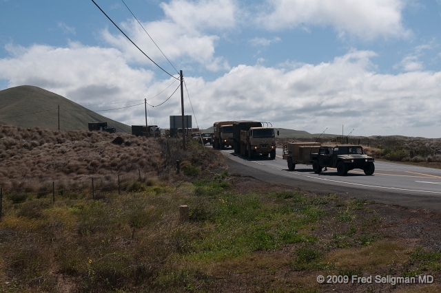 20091101_124219 D300.jpg - Military vehicles coming down from Saddle Road